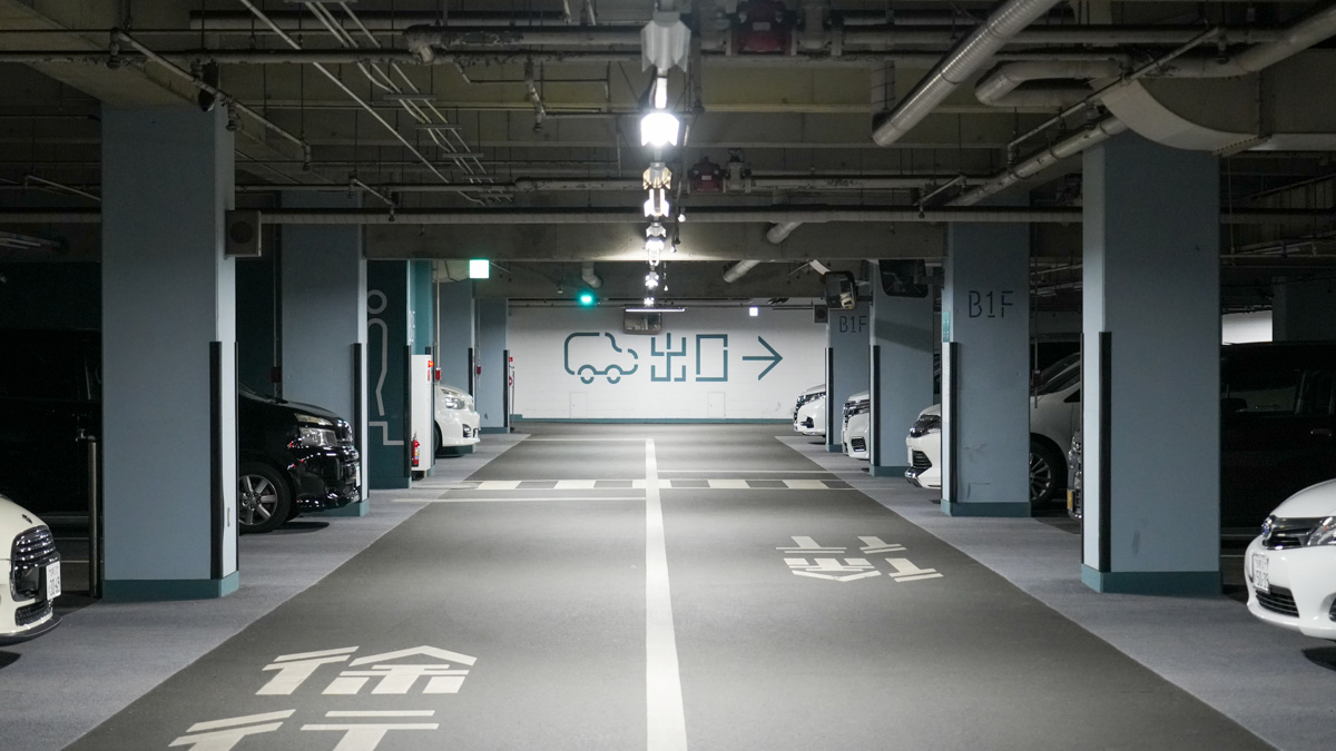 佐賀県庁 地下駐車場