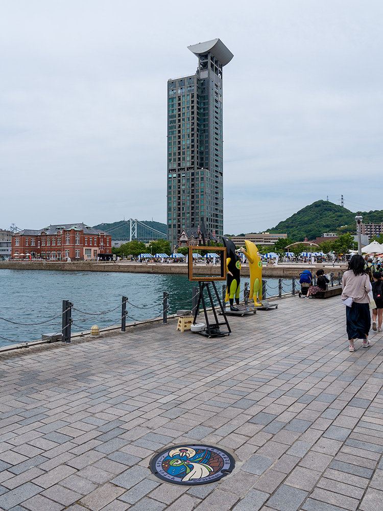 福岡のポケモンマンホール 門司港レトロの展望タワー