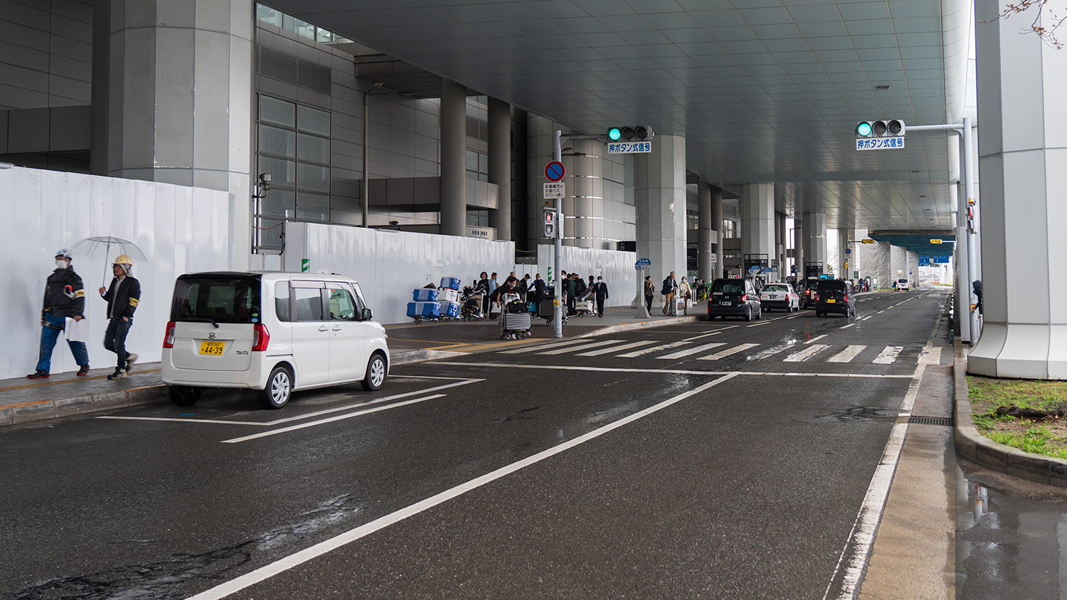 福岡空港国際線ターミナル到着口