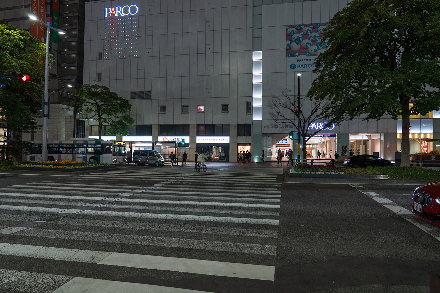 福岡PARCO前の横断歩道
