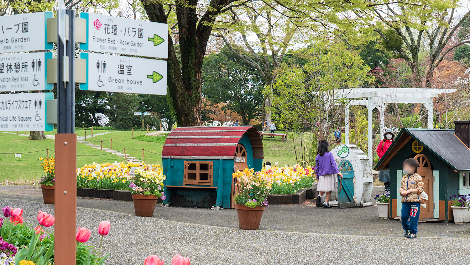 福岡市動植物園 木製の小さな家