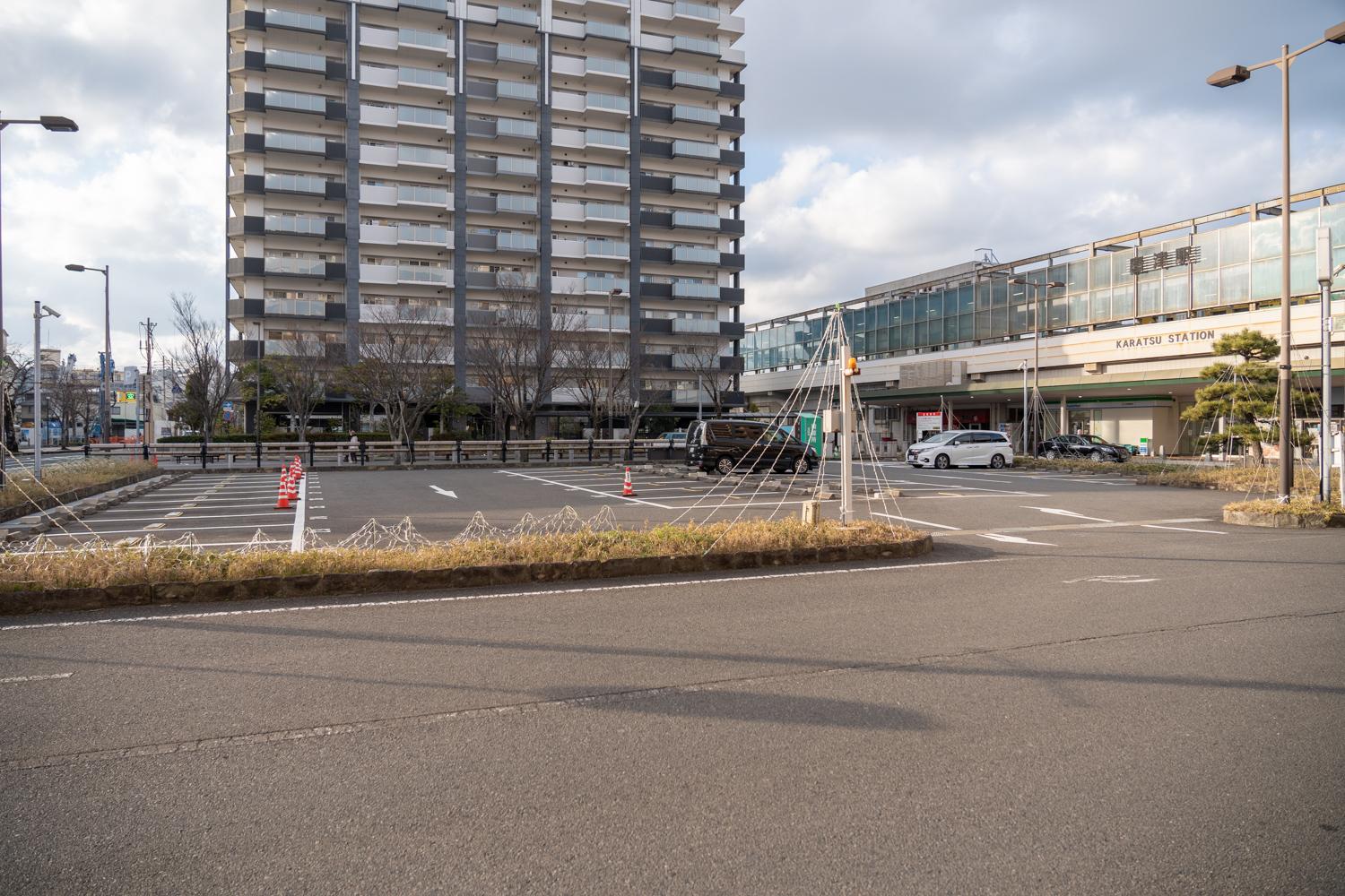 唐津駅南駐車場